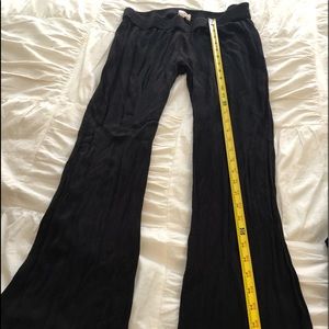 O’Neill black, gauze pull-up beach pants, M